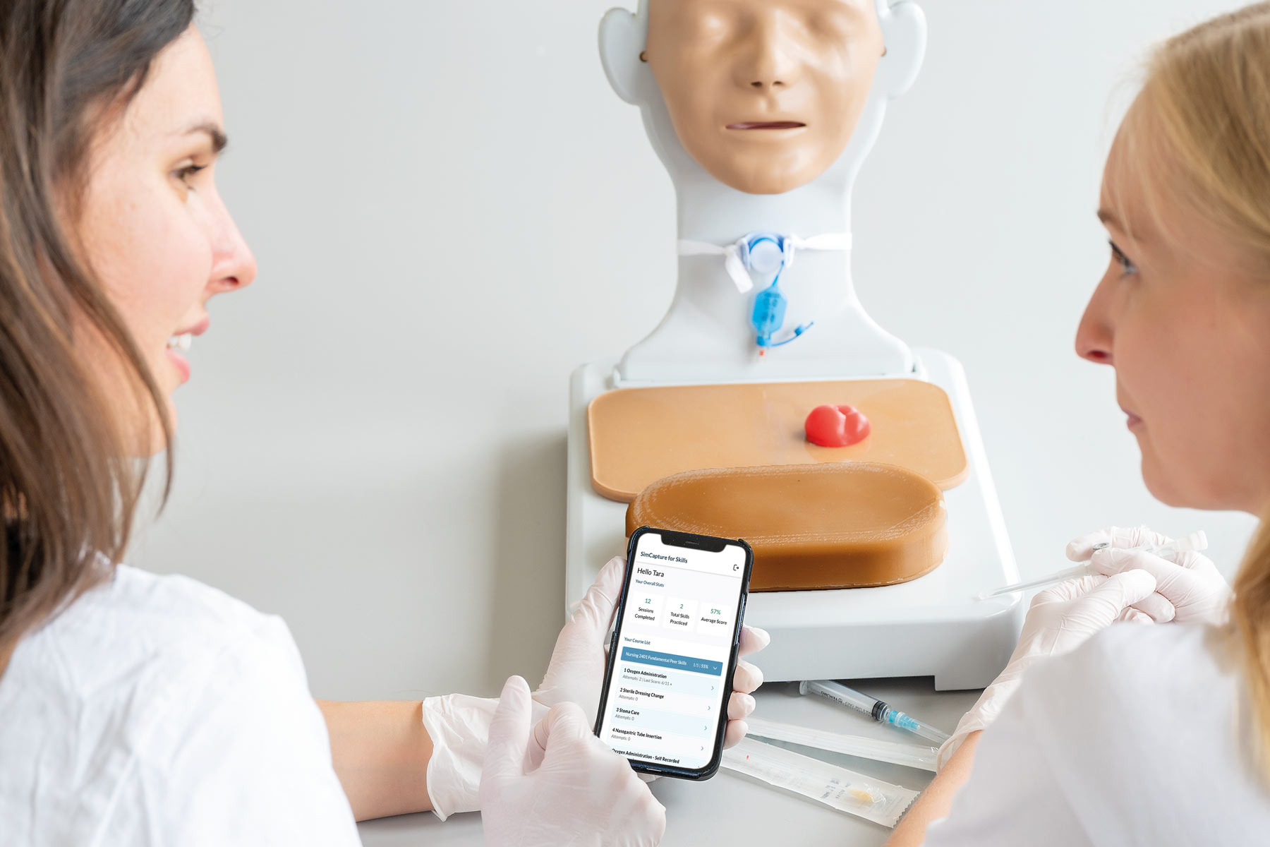 Two collegues working with SimCapture