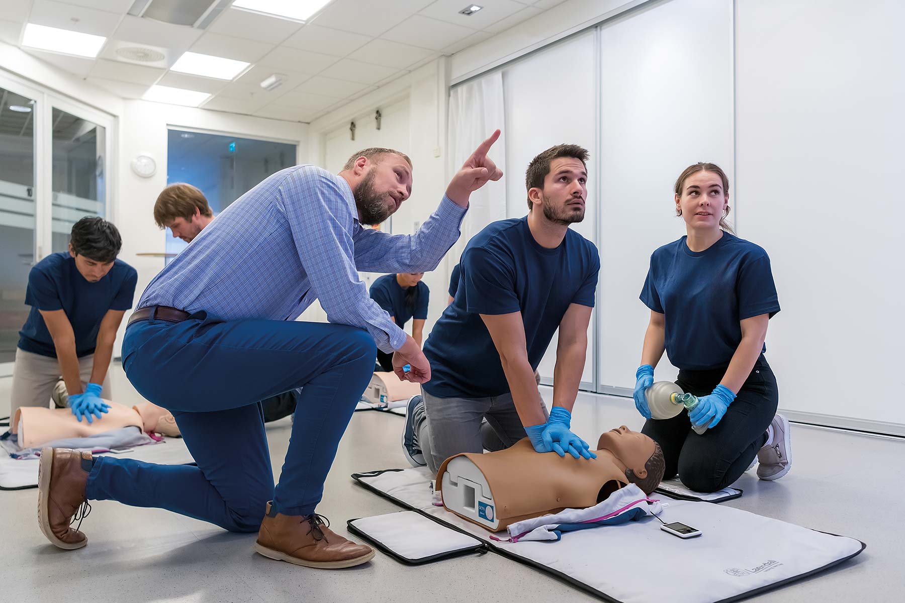 Laerdal Resusci Anne QCPR — Пять метрик качества СЛР одновременно