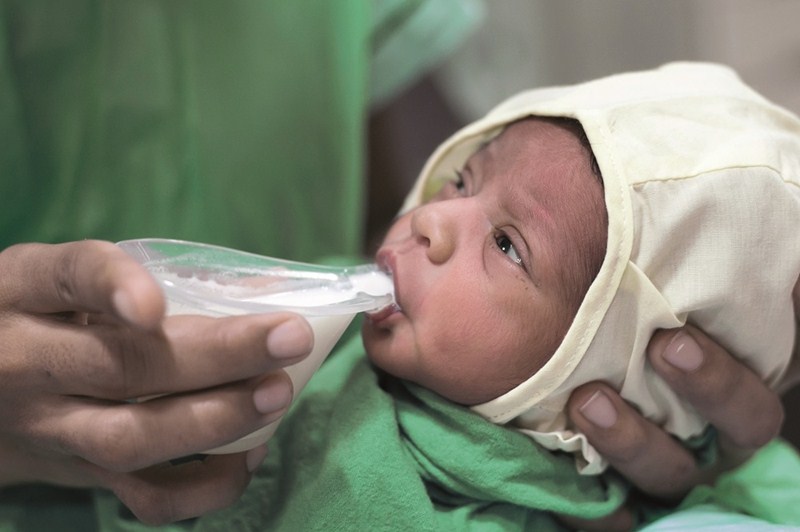 Cup Feeding a Newborn - Breastfeeding Support