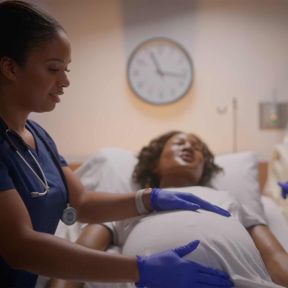 Zaawansowany symulator porodowy MamaAnne