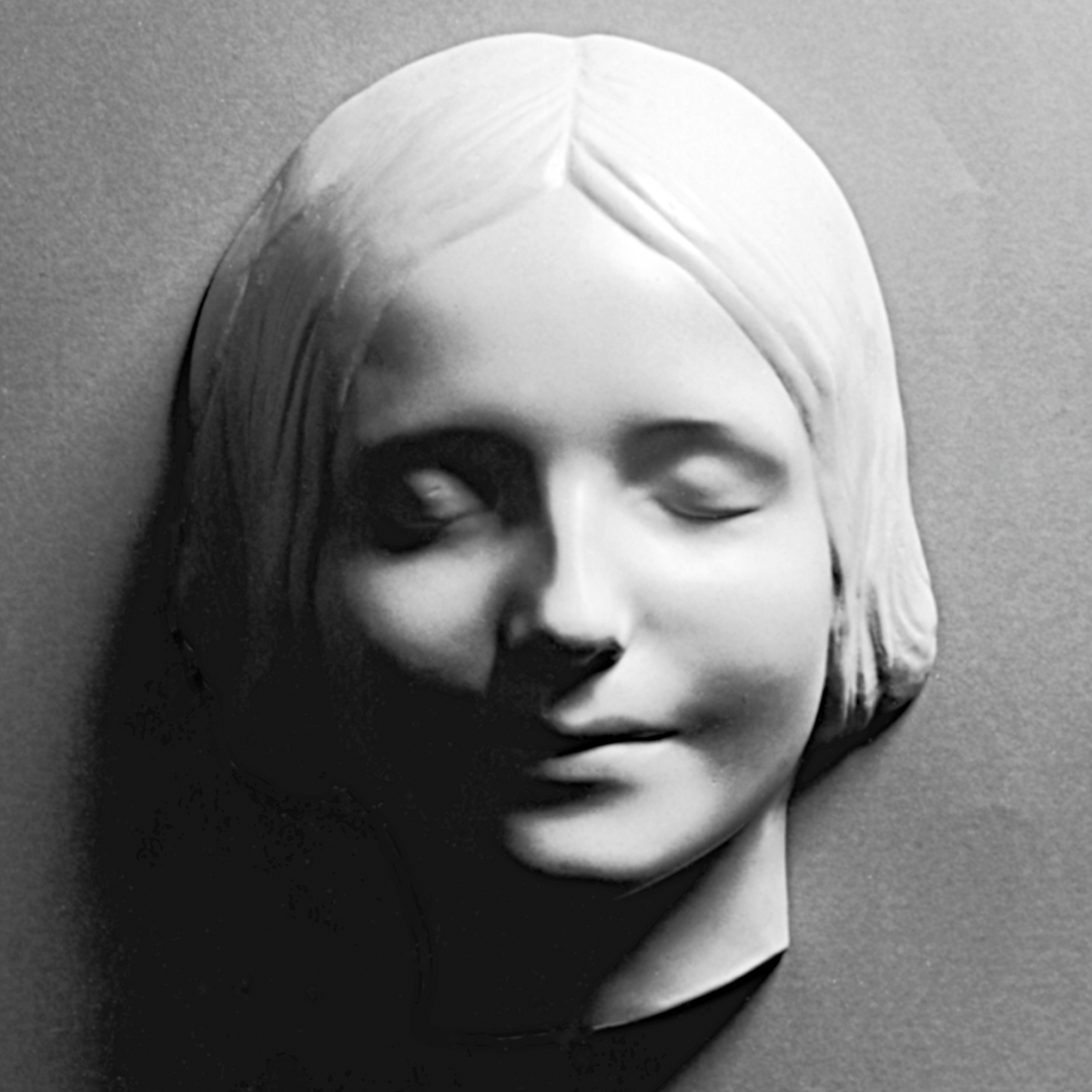 Face.jpg Face.jpg
