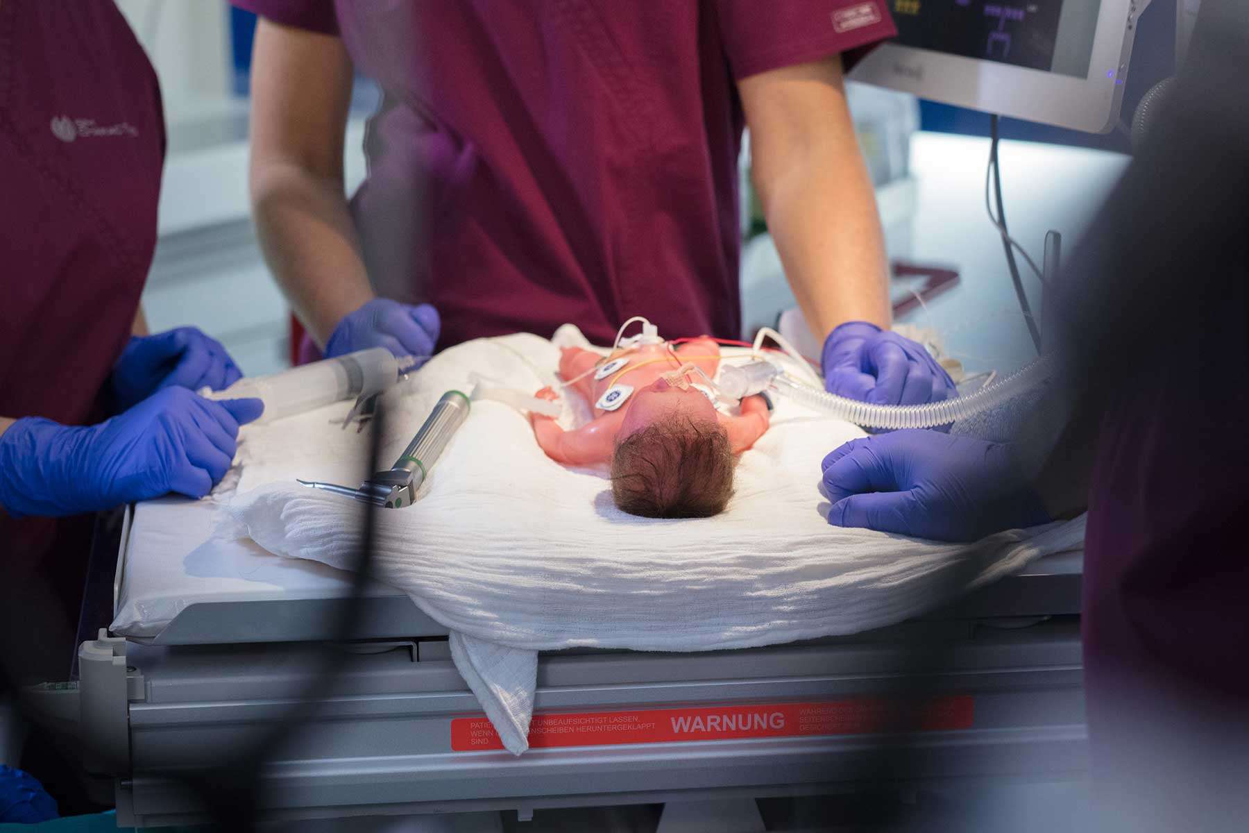 Symulator wcześniaka Paul