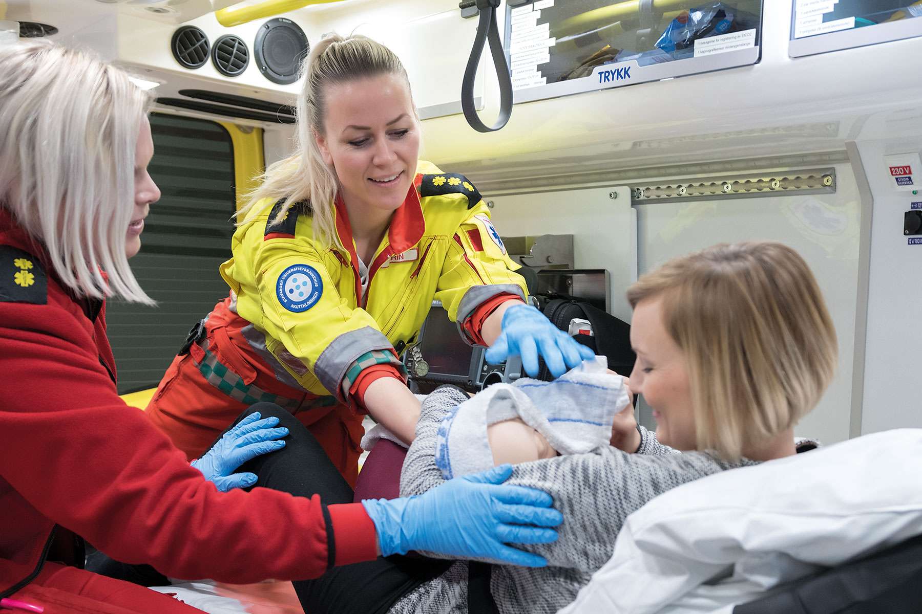 MamaNatalie Birth in Ambulance