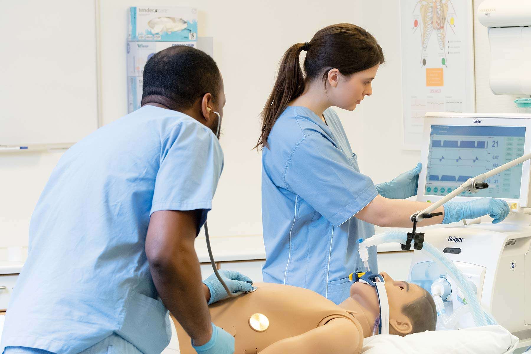 simman-critical-care-nurse-care.jpg
